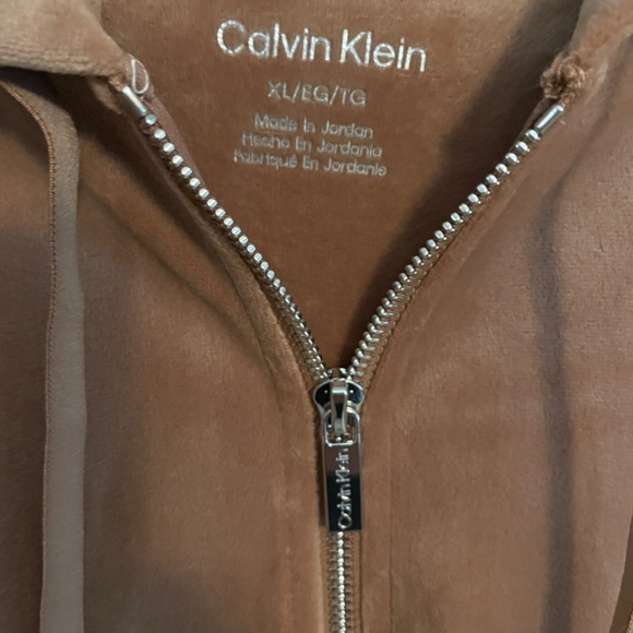 Calvin Klein Velour zip up hoodie, size x large, new with tags! - Picture 5 of 7